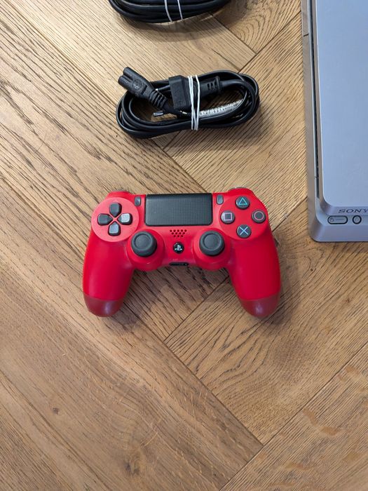 Konsola ps4 Playstation 4