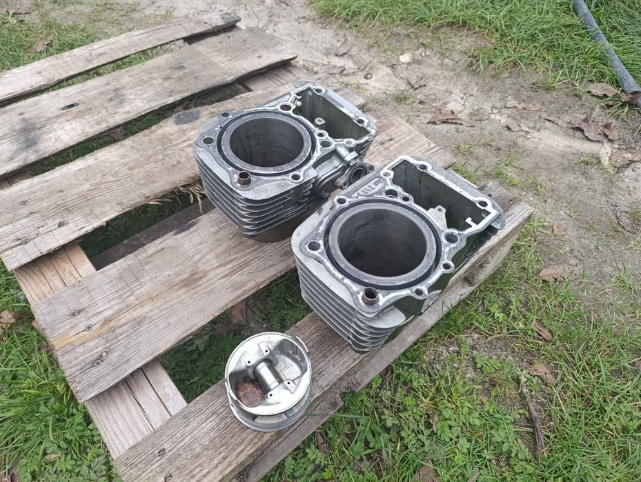 Cylindry Suzuki VS 800 cylinder silnika tuleja pierścionki K4
