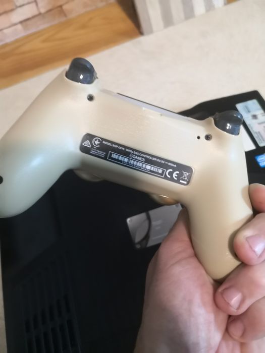 Продам гейпада для PC,PS4, Android