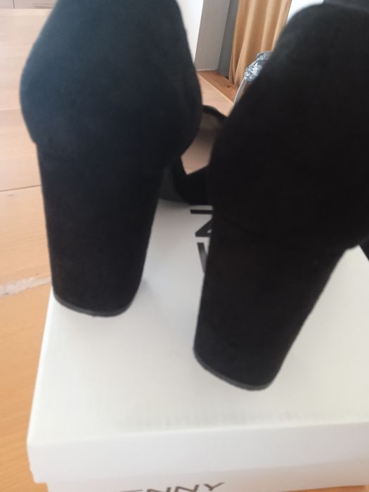 Buty damskie NOWE 39