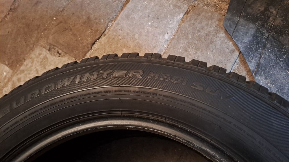 Opony  zimowe  Falken Eurowinter 225×60×18