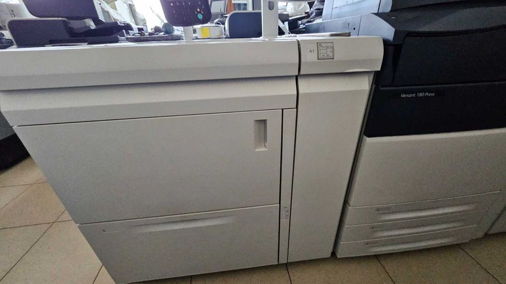Цифрова друкарська машина XEROX VERSANT 180  б/в