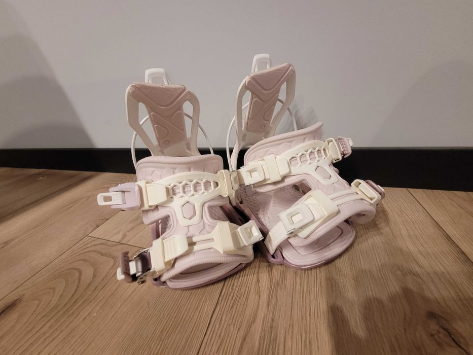 Wiązania snowboardowe FLOW