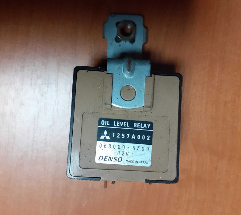 Przekaźnik poziomu oleju Mitsubishi Nr.28