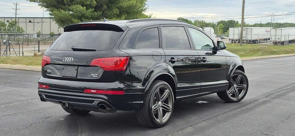 Audi Q7 quattro Sport S-line      2014