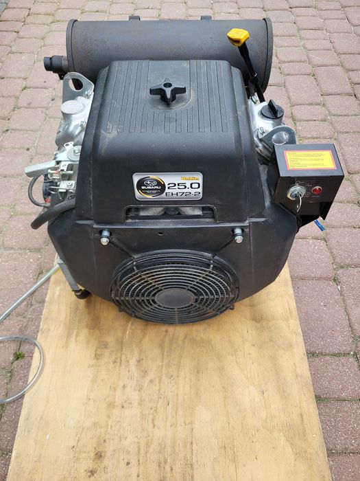 Dwucylindrowy silnik widlasty marki Subaru