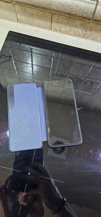 Telefon Vivo Y11S z futerałem