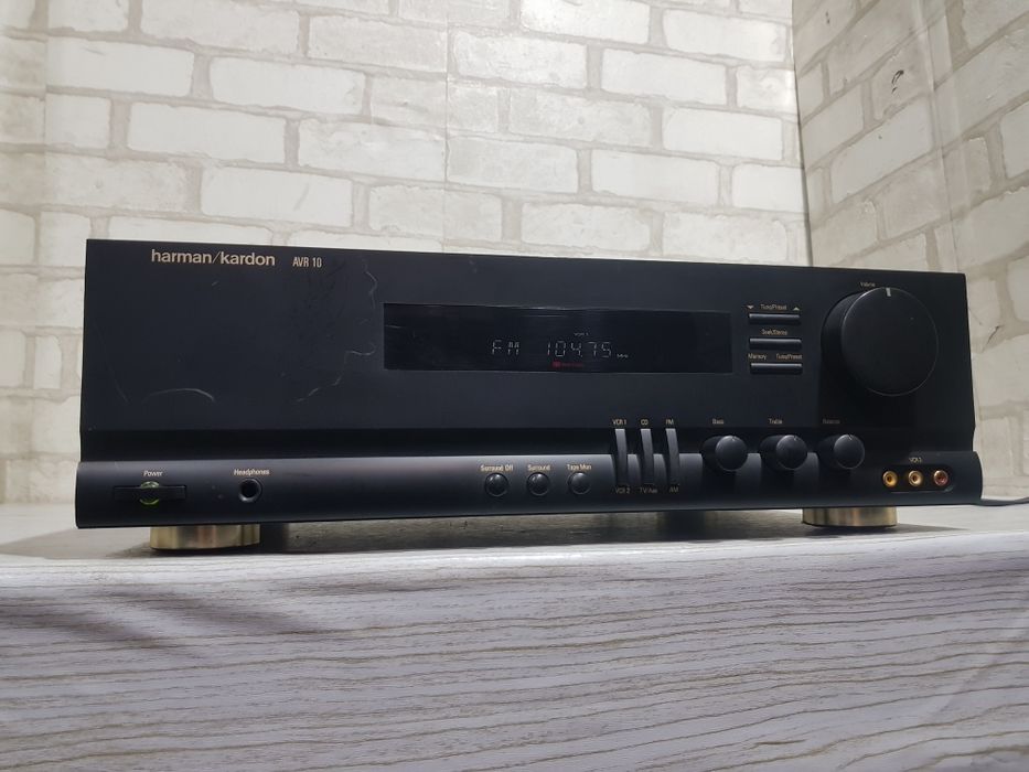 Стерео ресивер Harman Kardon AVR 10, б/у