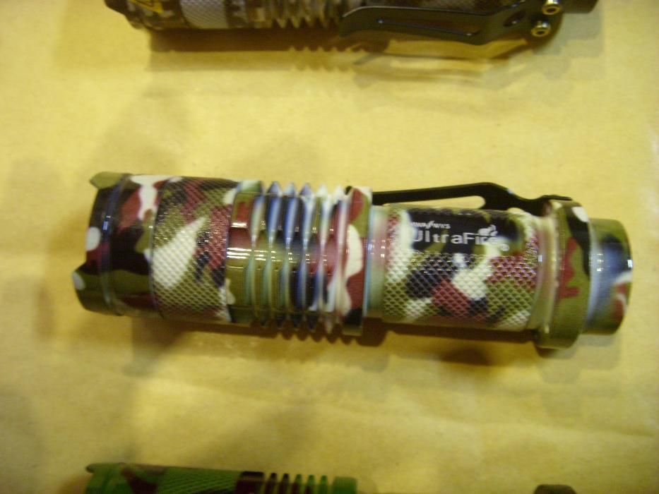 Lanterna camuflado tropa CREE Q5 LED 3 Modos Zoom ( foco ajustável )