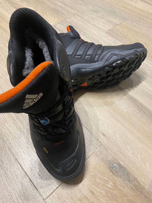 чорні чоловічі туристичні черевики Adidas Terrex Skychaser GORE-TEX
