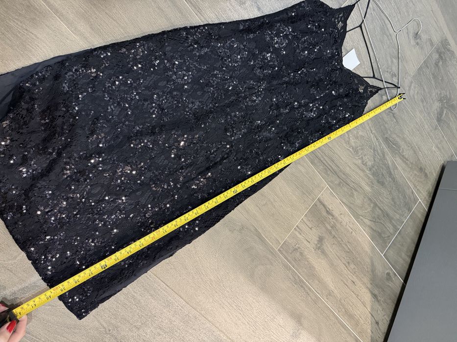 Святкове плаття в паєтки H&M