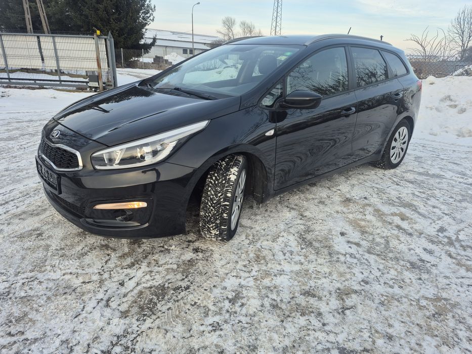 1.6 crdi niezawodny, niski przebieg, serwis gratis, 2 kluczyki