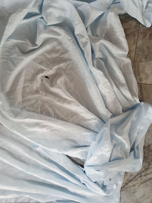 Błękitny komplet zasłon na okno