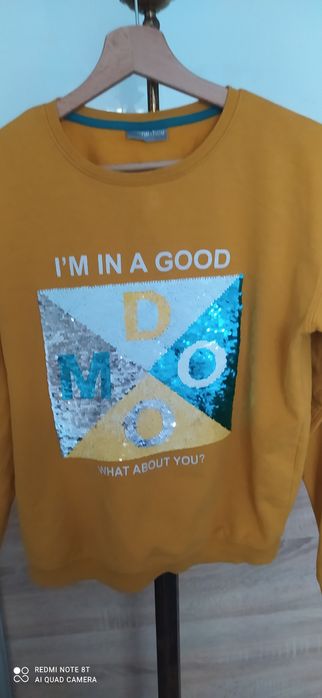 Bluza z aplikacją cekinowa