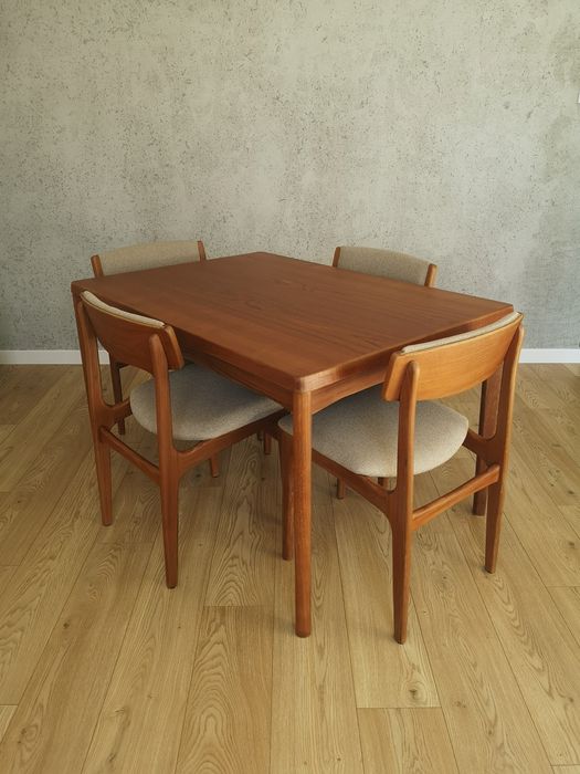 Krzesła tekowe duńskie