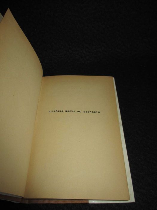 Livro História Breve do Desporto Bernard Gillet
