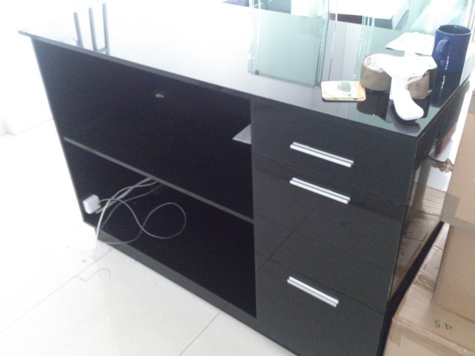 Biurko czarne eleganckie