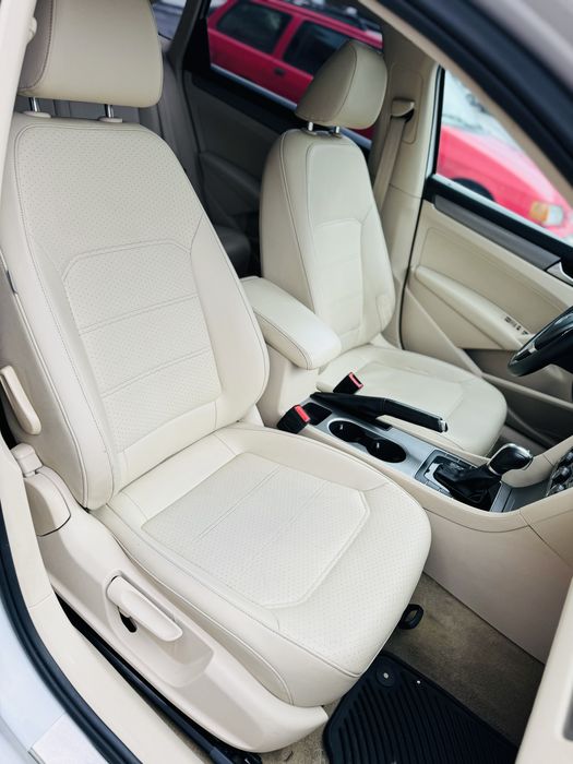 Volkswagen Passat B7 2.0 TDI SE