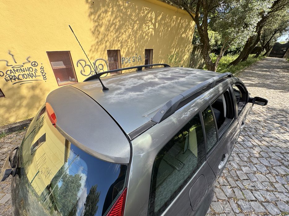 Renault Megane Break 1.5 DCI vários extras