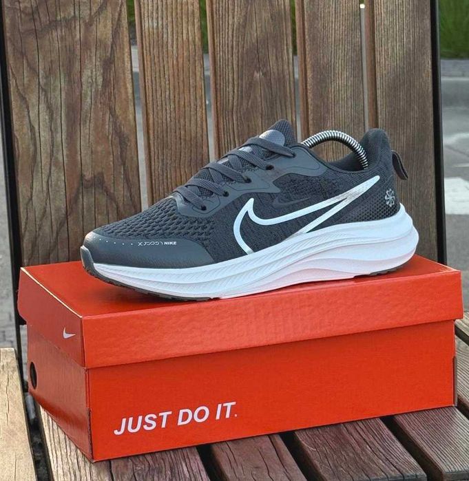 Мужские кроссовки Найк серые Nike лето сеточка темно серые