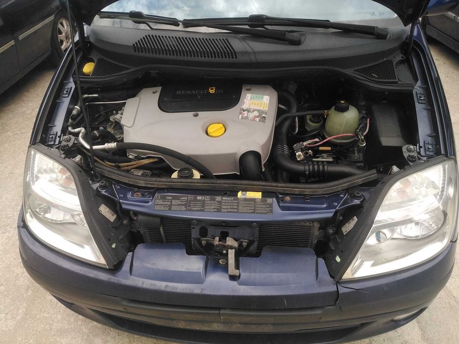 PARA PEÇAS Renault Scénic I 1.9 Dci de 2002 com boa Mecânica