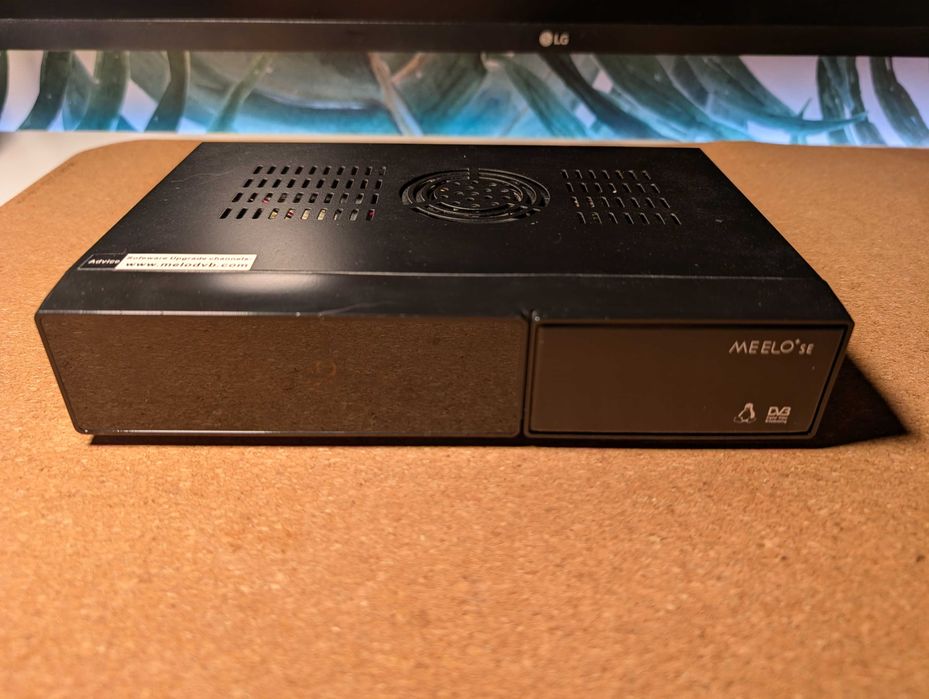 Dekoder satelitarny Enigma2 Meelo+ SE (klon Vu+ Solo 2)