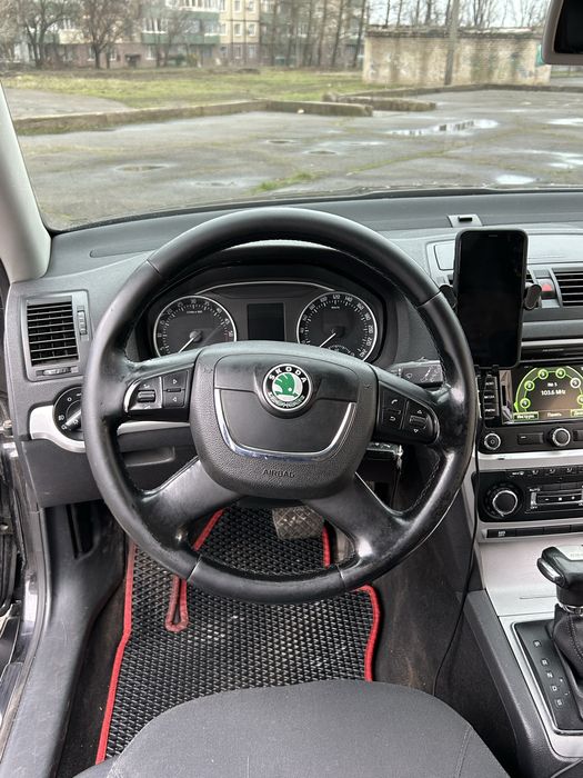 Шкода А5  2012,2.0 дизель,кпп автомат