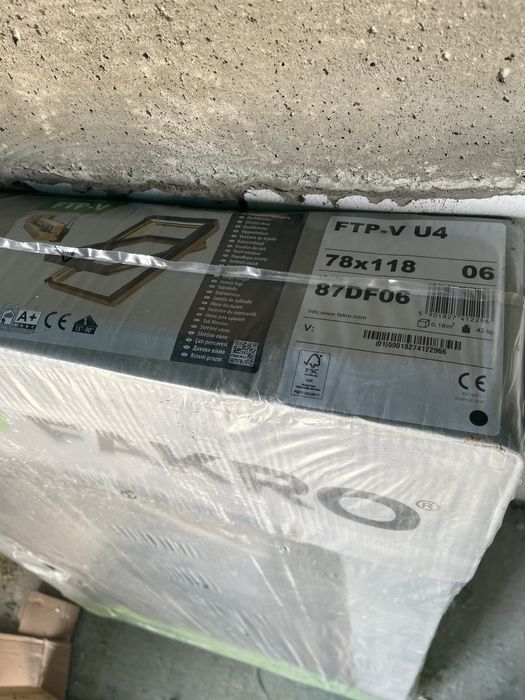 Okno dachowe fakro ftp-v u4 78x118 1sz Wieliczka • OLX.pl