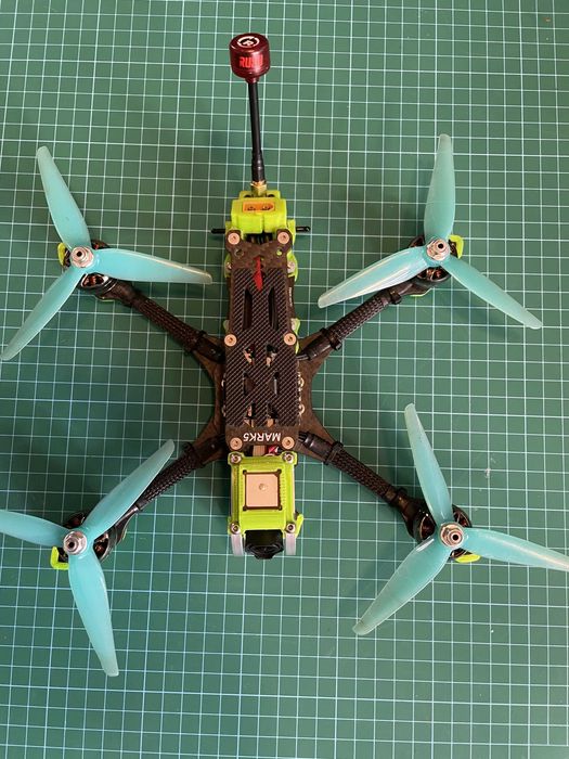 Dron FPV GEPRC Mark 5, analog. Gotowy do lotu.