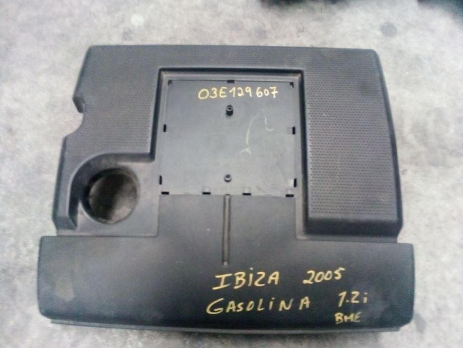 Tampa de motor Seat Ibiza 2005 Ref: 03E 129 607