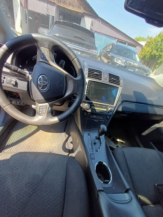 Продам Тойота Авенсіс