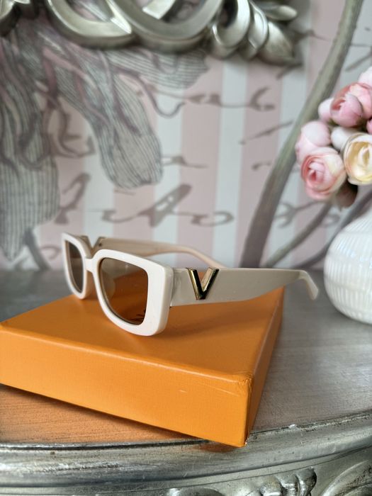 Okulary słoneczne damskie V beżowe
