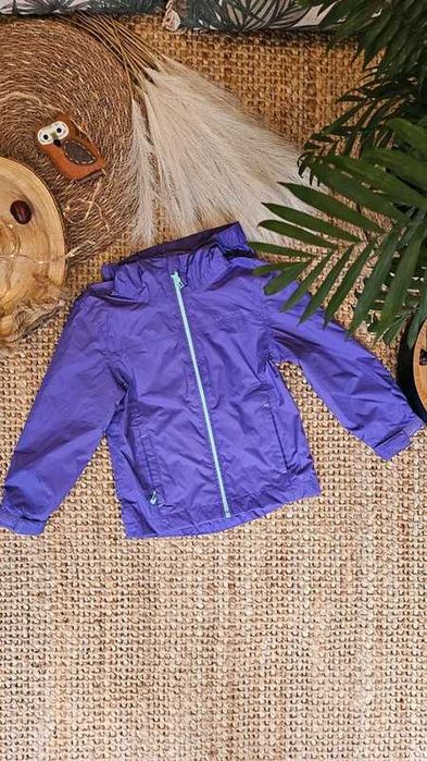 Kurtka przeciwdeszczowa fioletowa rozmiar 98 104 Mountain Warehouse