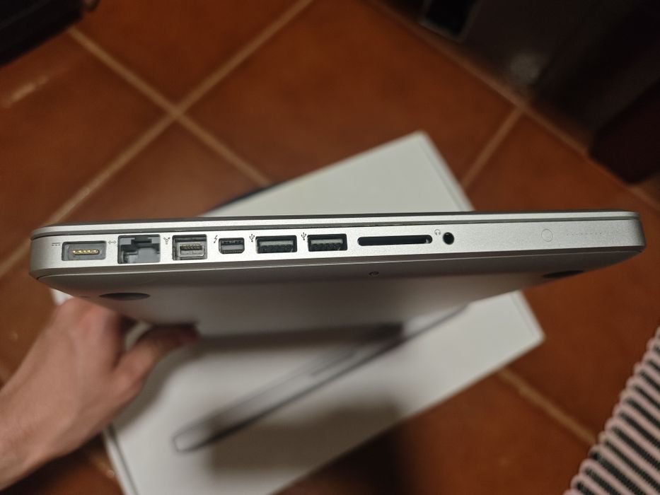 Macbook pro mid201264584889111170124