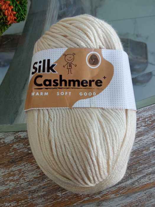 Handmade ręcznie robiona czapka silk+cashmere