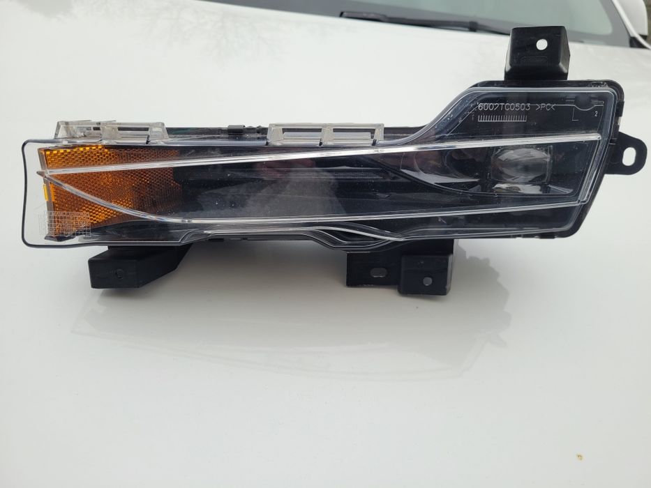 Протитуманна фара Tesla 3 M3  1077391-00-F  туманка рест оригінал ліва