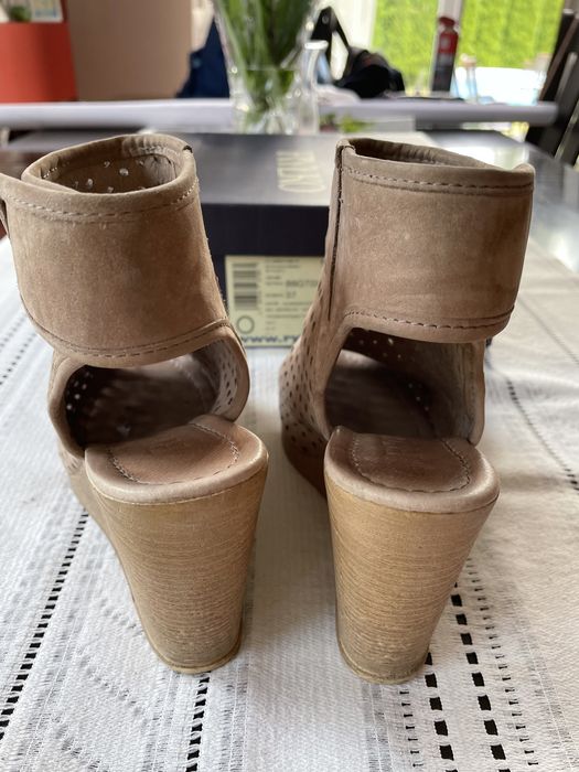 Buty Ryłko r37 skóra zamszowa naturalna