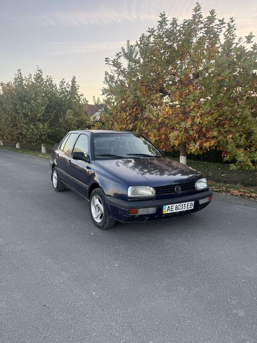 Volkswagen Vento 1993 року 1.9тд