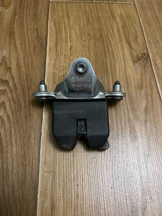 Замок багажника для Skoda Octavia A5