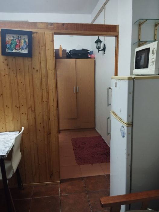 Alugo studio/ T0 na quinta do bispo