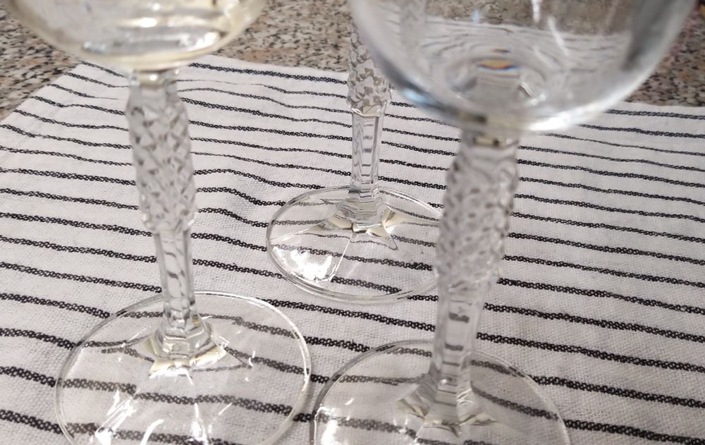3 Copos flute de champanhe.