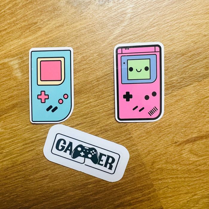 Autocolantes personalizados | Nomes, logos e designs