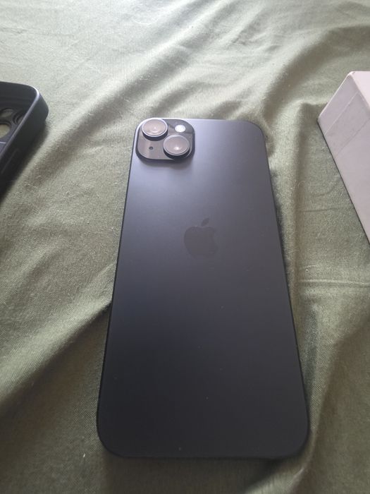 Sprzedam IPhone 15 plus