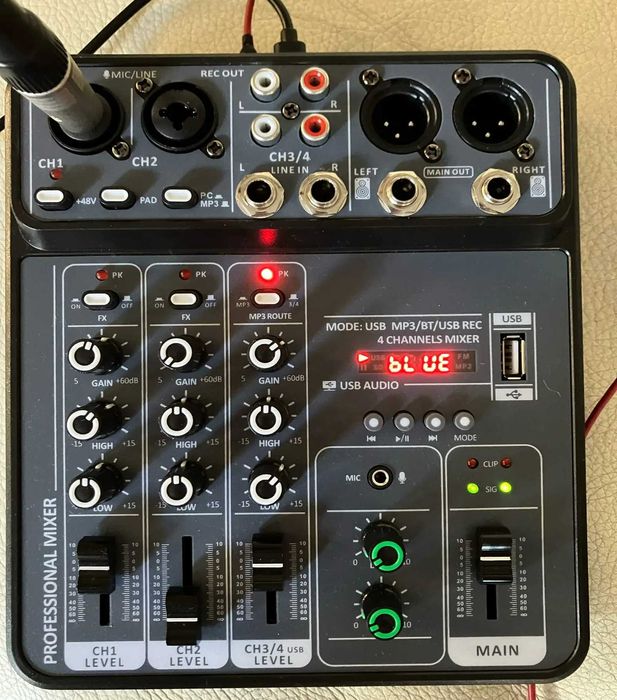Микшерный пульт с микрофонным входами - микшер на 4 канала