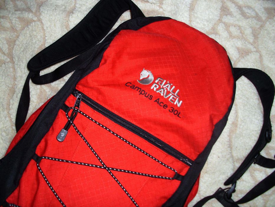 plecak FJALLRAVEN  Campus Ace 30L z pokrowcem lekki trekkingowy