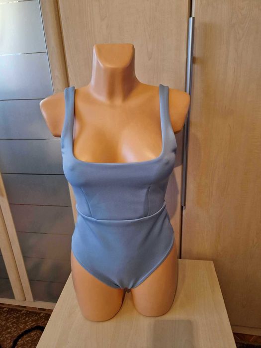 Body niebieskie, błękitne Boohoo