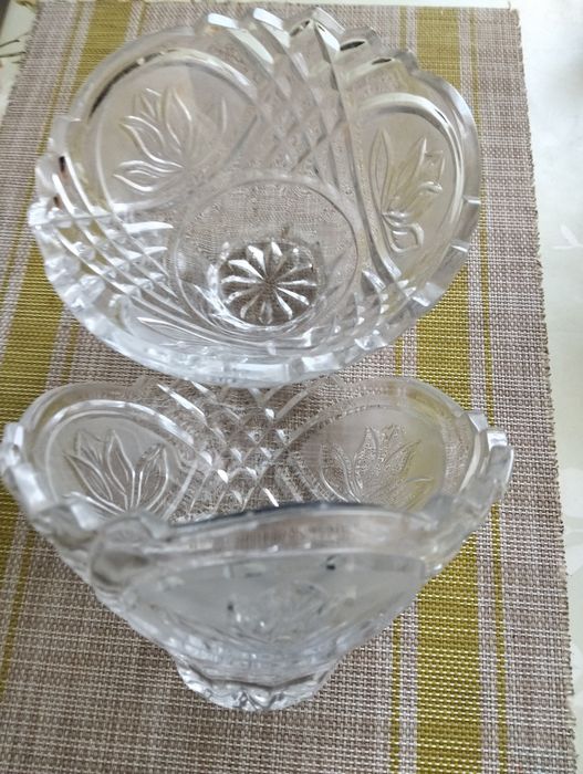Продам хрустальные вазы, ладьи, конфетницы