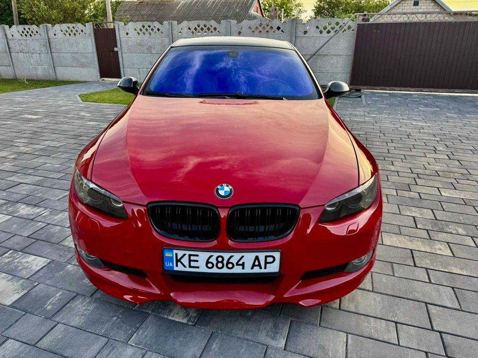 BMW 3 Series 2007 E92  •  325i AT (218 к.с.) xDrive  •  Base