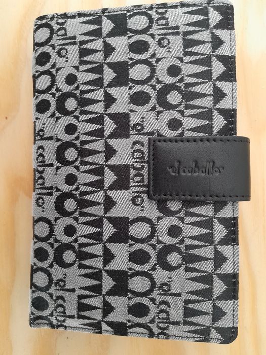 Carteira da marca el caballo