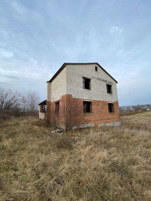 Продаж будинку - коробки біля Блакитного озера в Могилівці!